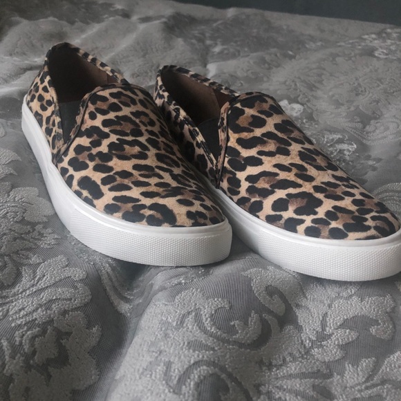 Steve Madden Safary leopard slip on sneakers - Picture 2 of 4